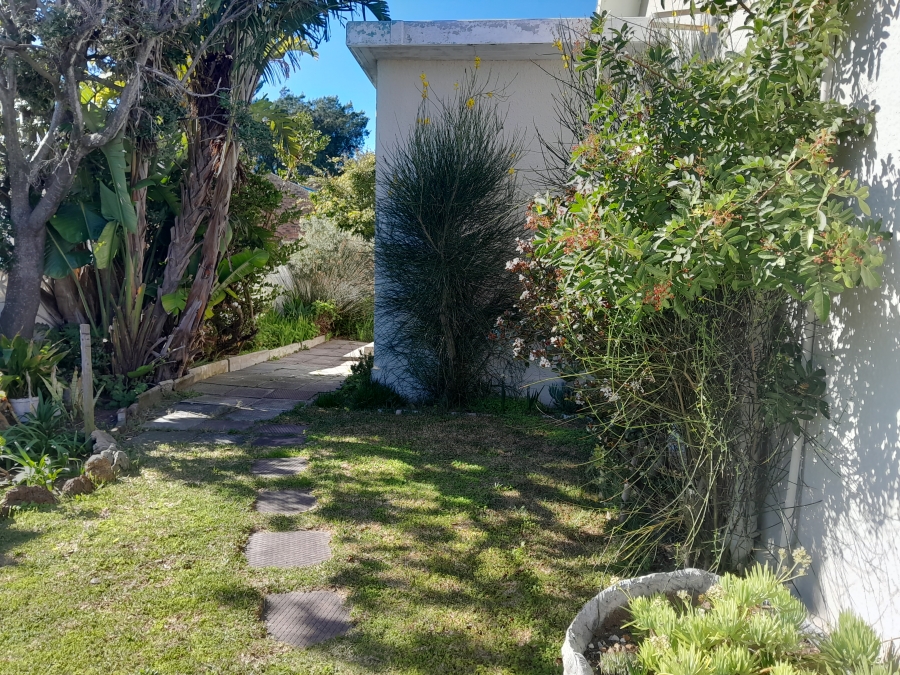 4 Bedroom Property for Sale in Gansbaai Central Western Cape